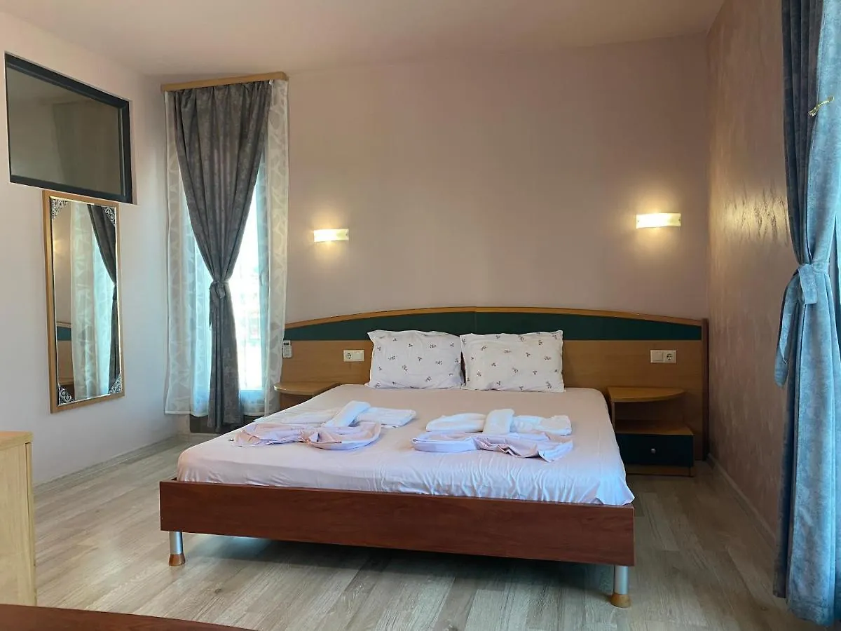 Empera H-L Hotel Napospart 3*,  Bulgária