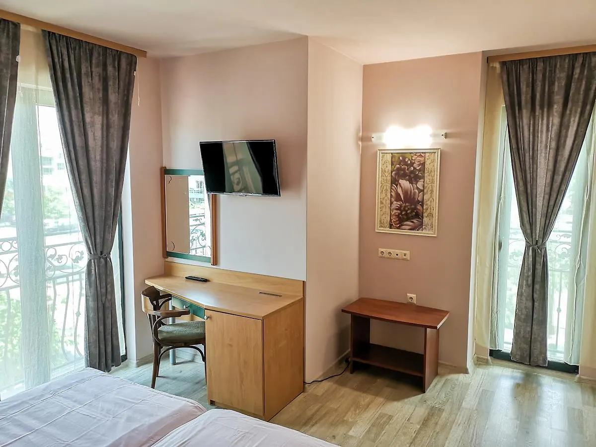 Empera H-L Hotel Napospart 3*,  Bulgária